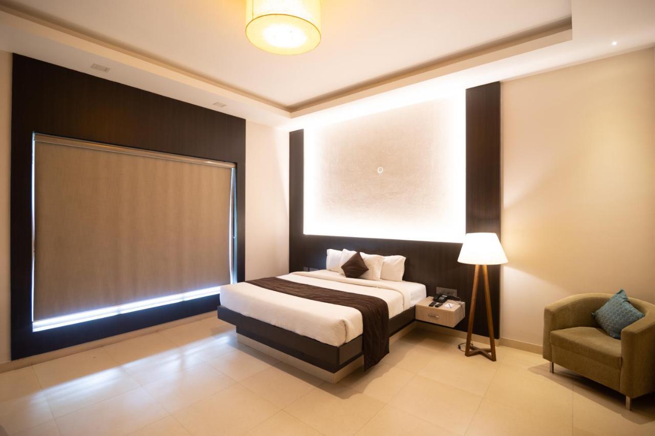 D Wayfarer Inn Resort Erode Esterno foto