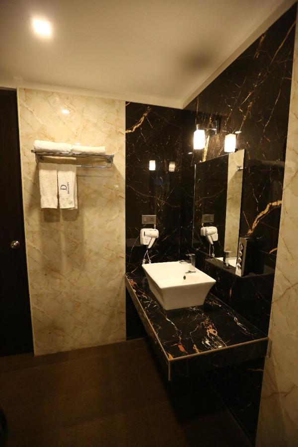 D Wayfarer Inn Resort Erode Esterno foto